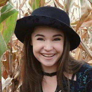 Josette Halpert - Age, Bio, Career, Family, Wiki, Networth & More