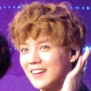 Luhan - Networth, Bio, Birthdate, Age, Family & More
