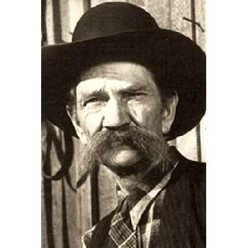 Hank Bell - Age, Height, Birthdate, Family, Wiki & More