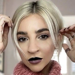 Gabbie Hanna Biography