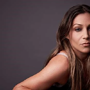 Hannah D. Scott - Age, Bio, Birthdate, Family, Networth & More