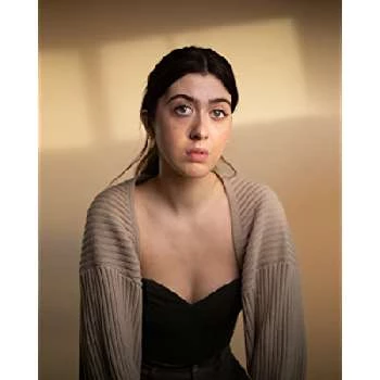 Hannah Griffiths - Age, Bio, Birthdate, Family, Networth & More