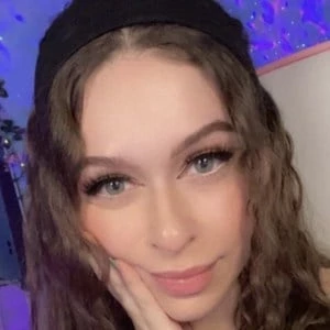 Hannahxxrose Biography