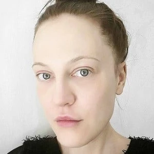 Liv Hansen - Bio, Networth, Family, Age, Birthdate & More