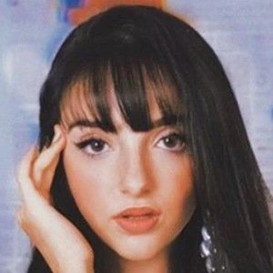 Elaine Haro Biography