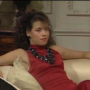 Harriet Bagnall - Age, Bio, Birthdate, Family, Networth & More