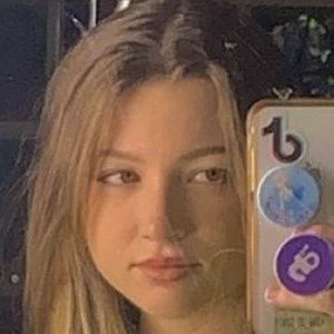 Jana Paige - Age, Height, Birthdate, Family, Wiki & More