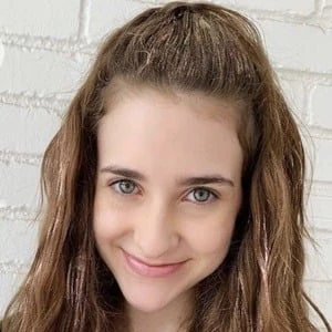 Paityn Hart - Family, Bio, Birthday, Family, Income & More