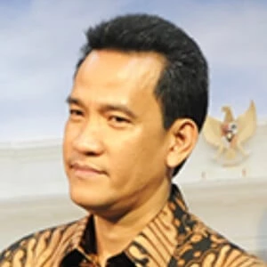 Refly Harun - Age, Bio, Birthdate, Family, Networth & More
