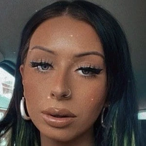 Eden Harvz - Adderess, Bio, Birthdate, Family, Wiki & More