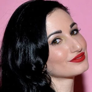 Amie Harwick - Networth, Bio, Birthdate, Age, Family & More