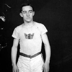 Johnny Hayes Biography