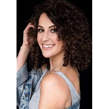 Hayley Ainsley - Age, Bio, Birthdate, Family, Networth & More