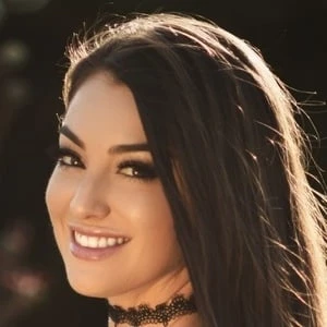 Heather Lynn - Age, Bio, Career, Family, Wiki, Networth & More