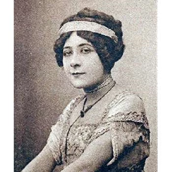 Helen Case - Age, Bio, Career, Family, Wiki, Networth & More