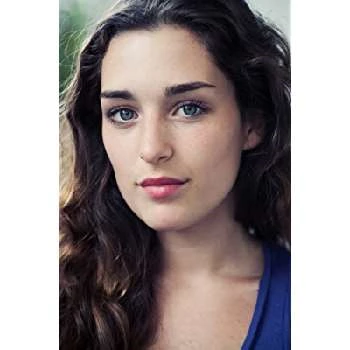 Hélène Kuhn - Income, Birthday, Family, Bio, Networth & More