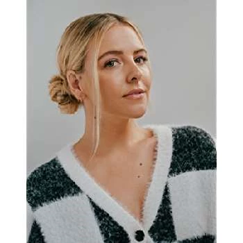 Heléne Yorke - Networth, Bio, Wiki, Family, Birthday, Networth & More