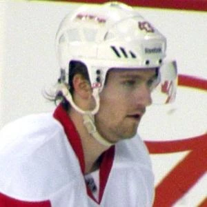 Darren Helm Biography