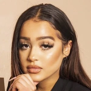 Grace Henderson Biography