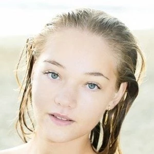 Jasmine Hendriks Biography