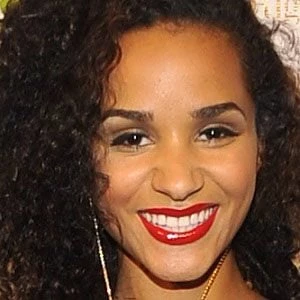 Tanaya Henry Biography