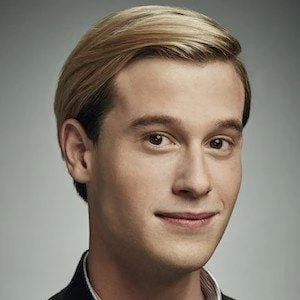 Tyler Henry - Date Of Birth, Bio, Birthdate, Parents, Networth & More