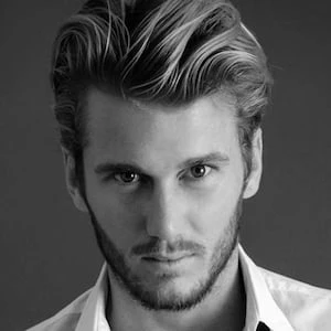 Sonny Henty Biography