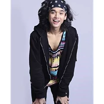 Henz Villaraiz Biography