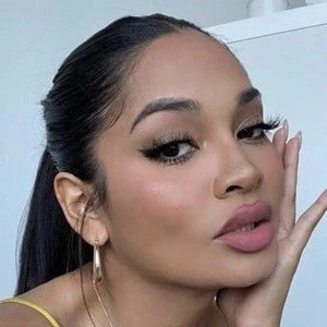 Kattya Heredia - Networth, Bio, Wiki, Family, Birthday, Networth & More