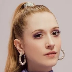 Dai Hernández - Age, Bio, Birthdate, Family, Networth & More