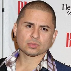 Larry Hernandez - Birthday, Bio, Wiki, Family, Networth & More