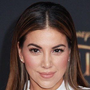 Liz Hernandez Biography