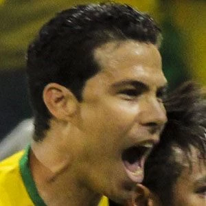 Hernanes - Height, Bio, Wiki, Family, Birthplace, Networth & More
