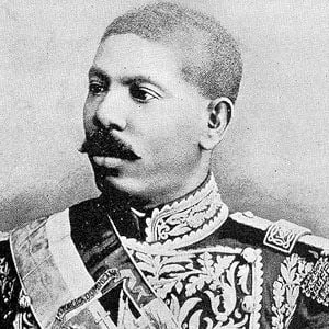 Ulises Heureaux - Age, Height, Birthdate, Family, Wiki & More