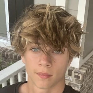 Timmy Hicks Biography