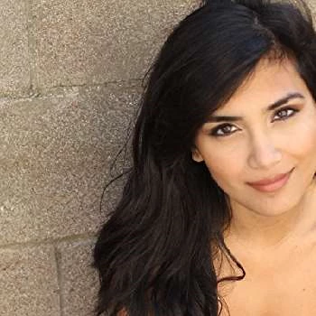 Hina Abdullah - Age, Bio, Birthdate, Family, Networth & More