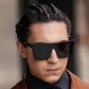 Evan Hirsch - Age, Height, Birthdate, Bio, Family, Networth & More