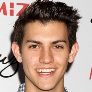 Nick Hissom - Family, Bio, Birthday, Family, Income & More