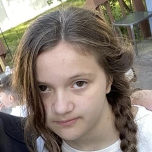 Amy Hitchens - Wiki, Bio, Networth, Birthdate, Family & More