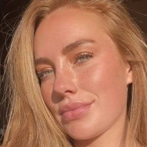 Heidi Hoback Biography