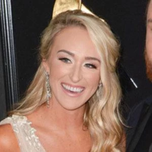 Nicole Hocking Biography