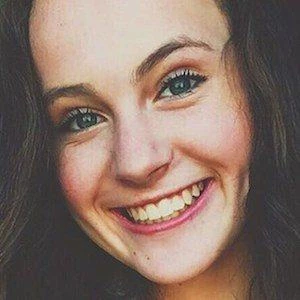 Bella Hoffheins - Age, Bio, Birthdate, Family, Networth & More