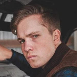 Hunter Hoffman Biography