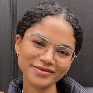 Persia Holder - Bio, Networth, Family, Age, Birthdate & More