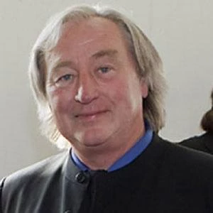 Steven Holl - Adderess, Bio, Birthdate, Family, Wiki & More