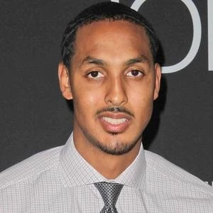 Ryan Hollins Biography