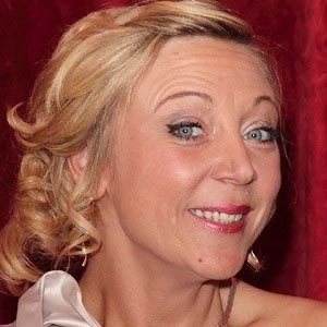 Kelli Hollis Biography