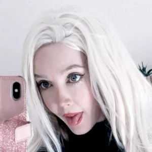 Holly Rosi - Height, Bio, Wiki, Family, Birthplace, Networth & More