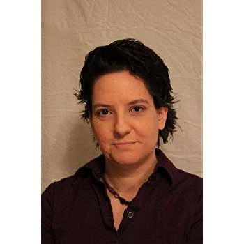 Holly Barrett - Birthday, Bio, Wiki, Family, Networth & More