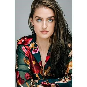 Holly Clarke - Age, Bio, Birthdate, Family, Networth & More